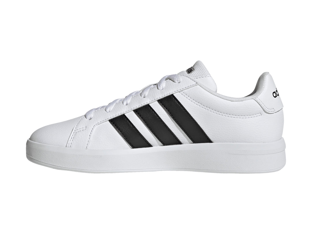 Tenis Adidas Grand Court Base 3.0 blancos con tres franjas negras laterales para mujer.
