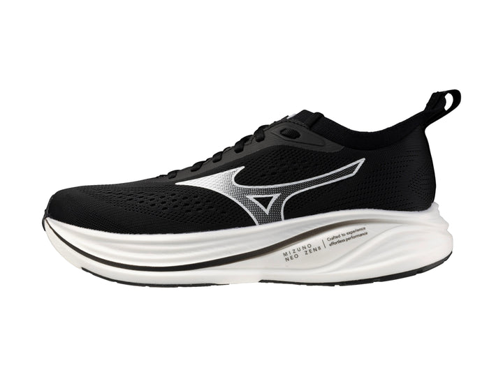 Tenis deportivos Mizuno Neo Zen 2 color negro con suela blanca.