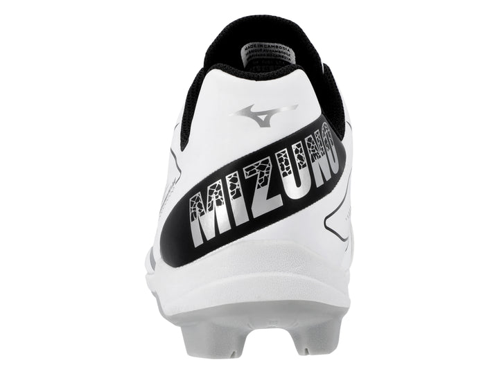 Zapato deportivo Mizuno blanco con detalles negros y suela de tacos gris.