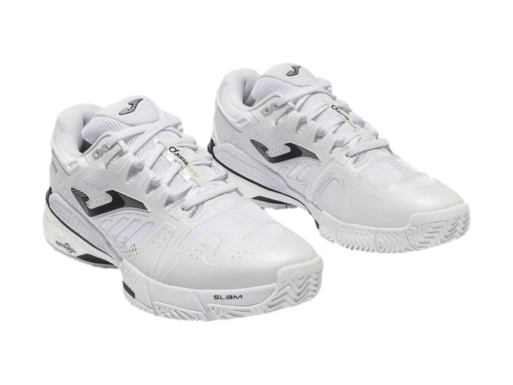 Tenis Joma Slam Classic color blanco para hombre, diseño deportivo con detalles en negro.