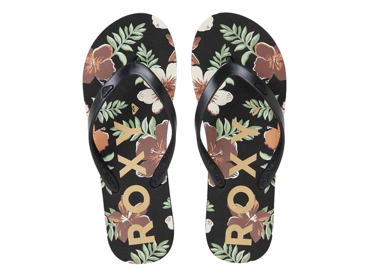 Sandalia de dedo Roxy color negro con estampado tropical en la plantilla.