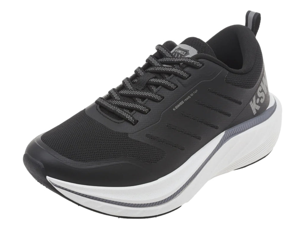 Tenis K-Swiss Klaver para mujer en color negro con suela blanca.