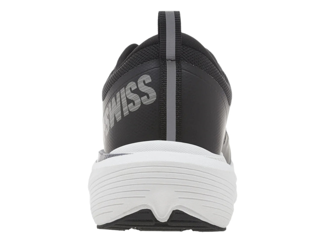 Tenis K-Swiss Klaver para mujer en color negro con suela blanca.