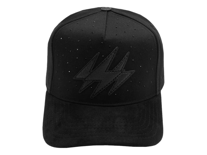 Gorra snapback color negro de la marca JC Hats con logo frontal en relieve.