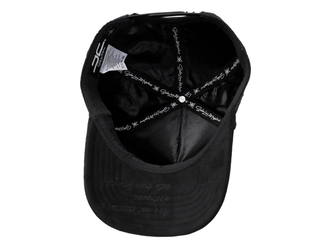 Gorra negra JC Hats Energy para hombre con visera curva y diseño en relieve frontal