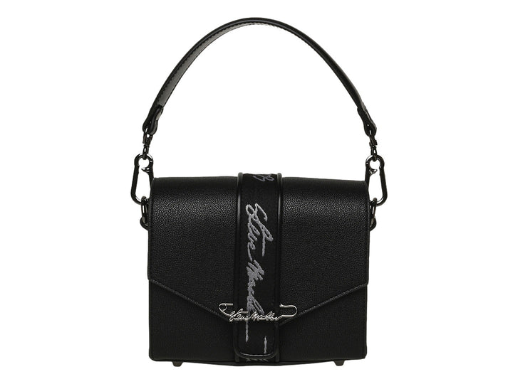 Bolso negro Steve Madden de forma rectangular con textura granulada, asa superior y detalles en color gunmetal.