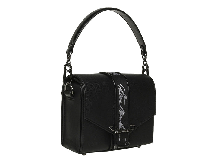 Bolso negro Steve Madden de forma rectangular con textura granulada, asa superior y detalles en color gunmetal.