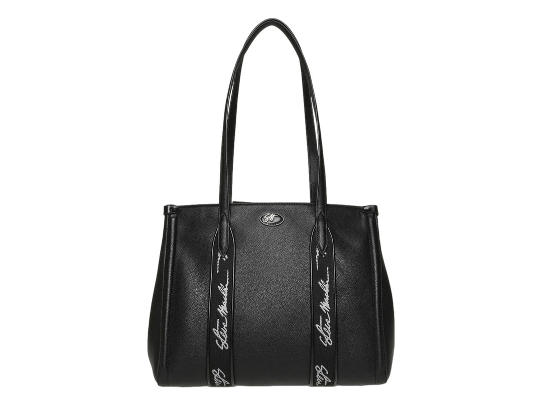 Bolso tote negro de Steve Madden con textura granulada y detalles de marca en blanco en las asas.