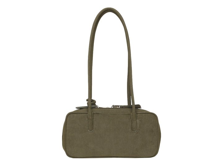 Bolso de hombro Steve Madden en color olivo con asa larga y detalles de nudos decorativos.