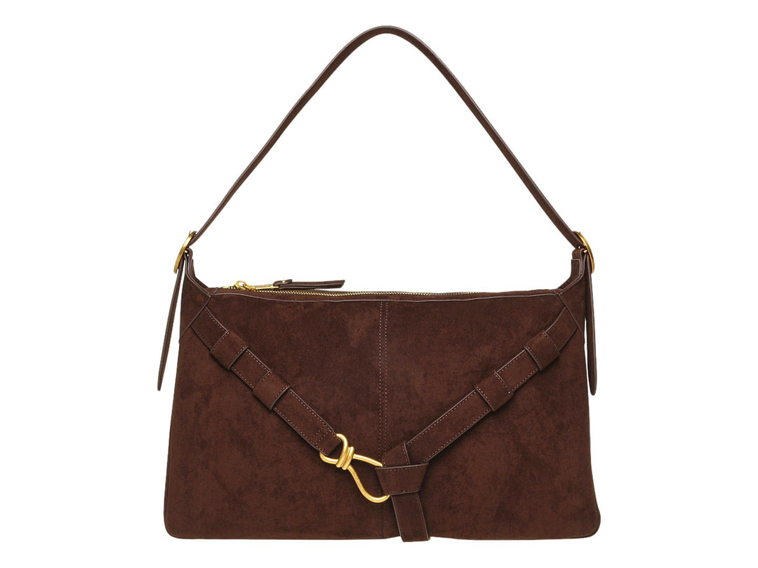 Bolso de hombro Steve Madden en color chocolate de gamuza con detalles y herrajes en color dorado.