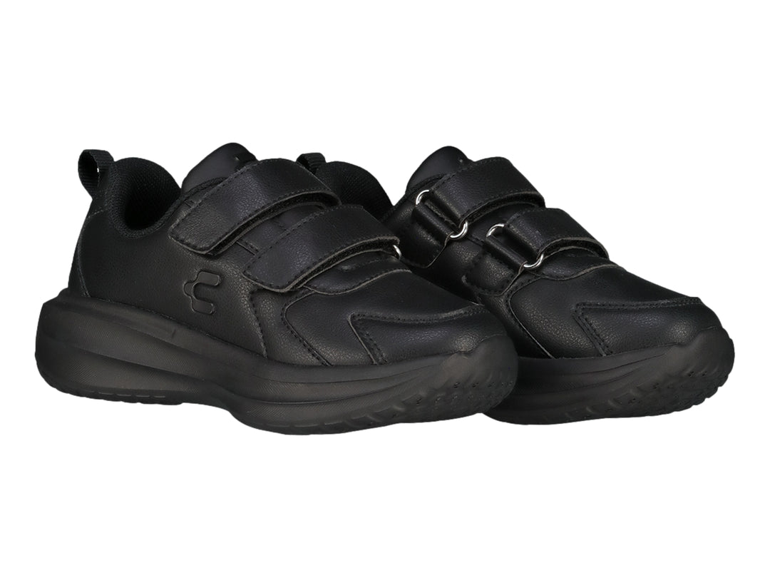 Tenis casuales color negro para niño con cierre de velcro y suela gruesa.