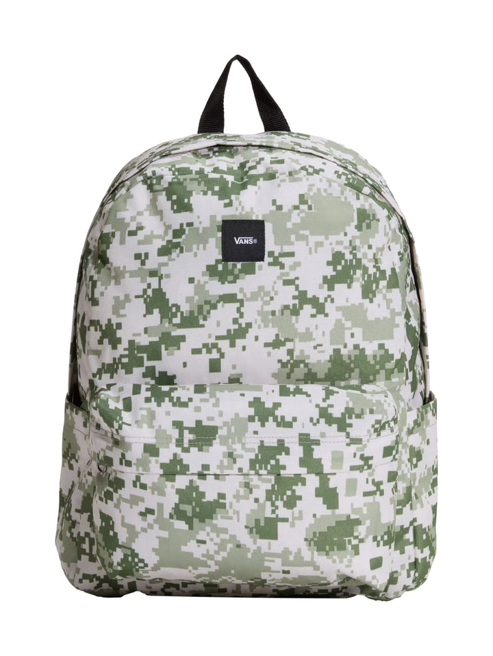 Mochila Vans Old Skool con estampado de camuflaje digital en tonos verde olivo y blanco.