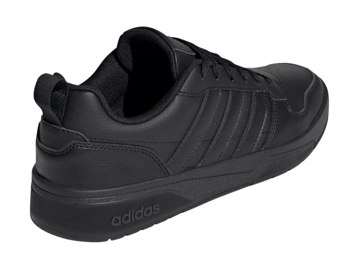 Tenis Adidas Courtwave en color negro total, vista lateral sobre fondo blanco.