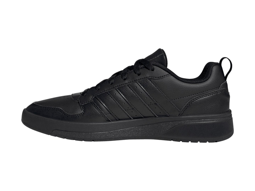 Tenis Adidas Courtwave en color negro total, vista lateral sobre fondo blanco.