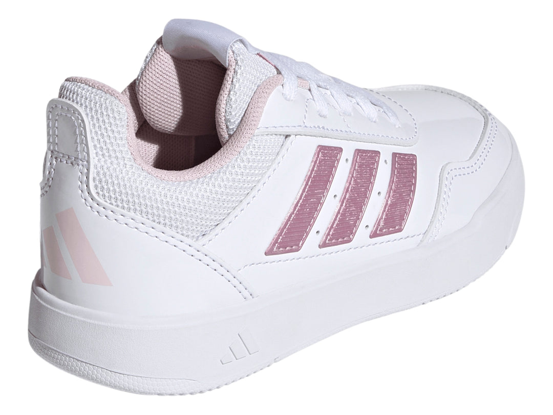 Tenis Adidas Tensaur Sport 3.0 blancos con tres franjas rosas para niña.