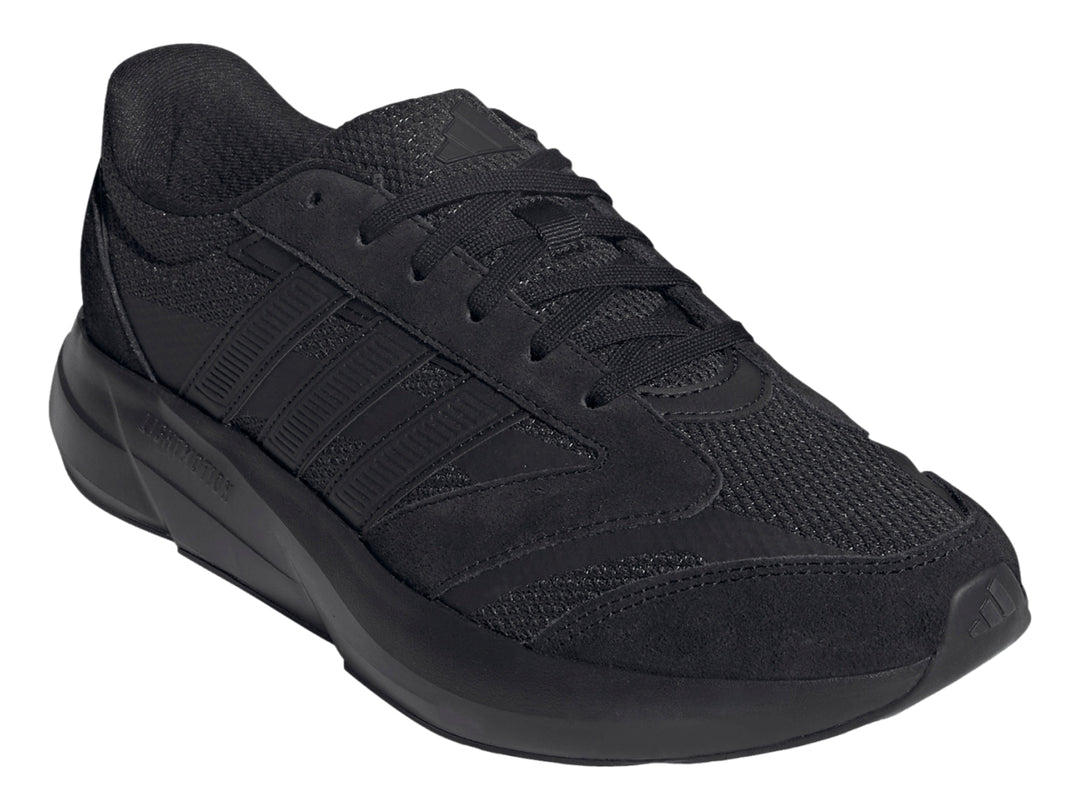 Tenis deportivos Adidas Lightshift 2.0 color negro para hombre con diseño aerodinámico y malla transpirable.