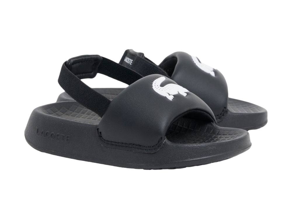 Sandalia Lacoste Serve Slide 1.0 color negro para niño con diseño deportivo y correa ajustable.