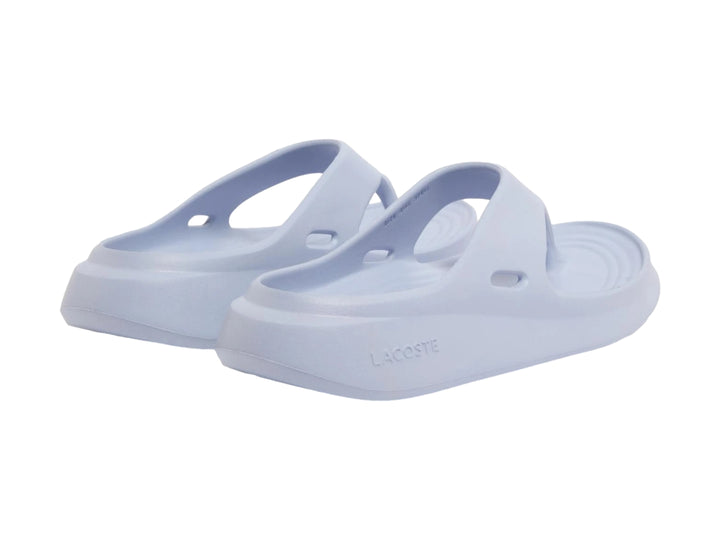 Sandalia Lacoste Meduz flip-flop en color azul claro para mujer.
