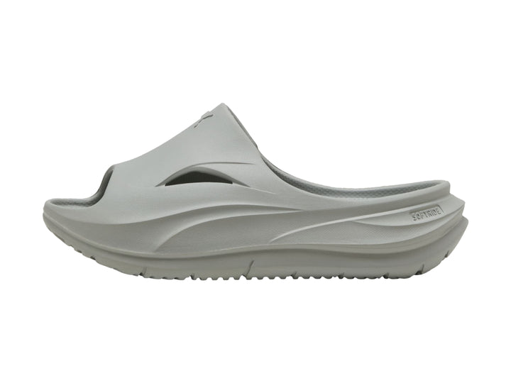 Sandalia PUMA Softride Zerog Slide para hombre en color gris humo, vista lateral.