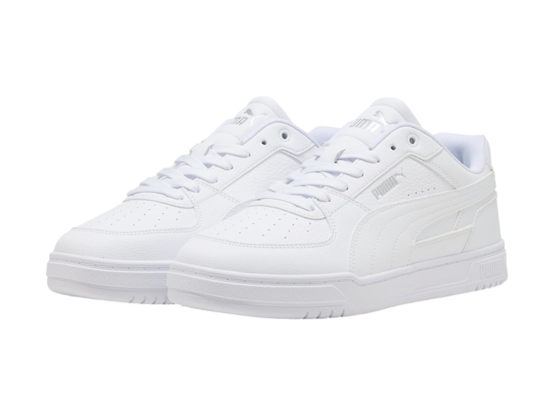 Tenis Puma Caven III para mujer en color blanco, diseño deportivo y casual de corte bajo.