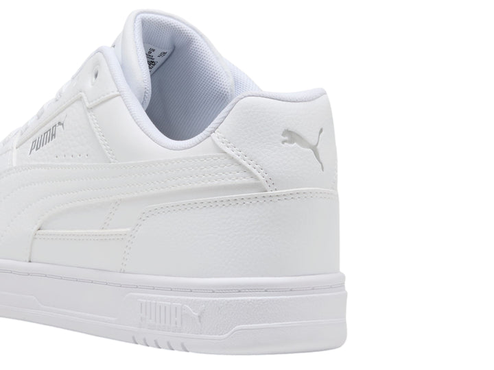 Tenis Puma Caven III para mujer en color blanco, diseño deportivo y casual de corte bajo.