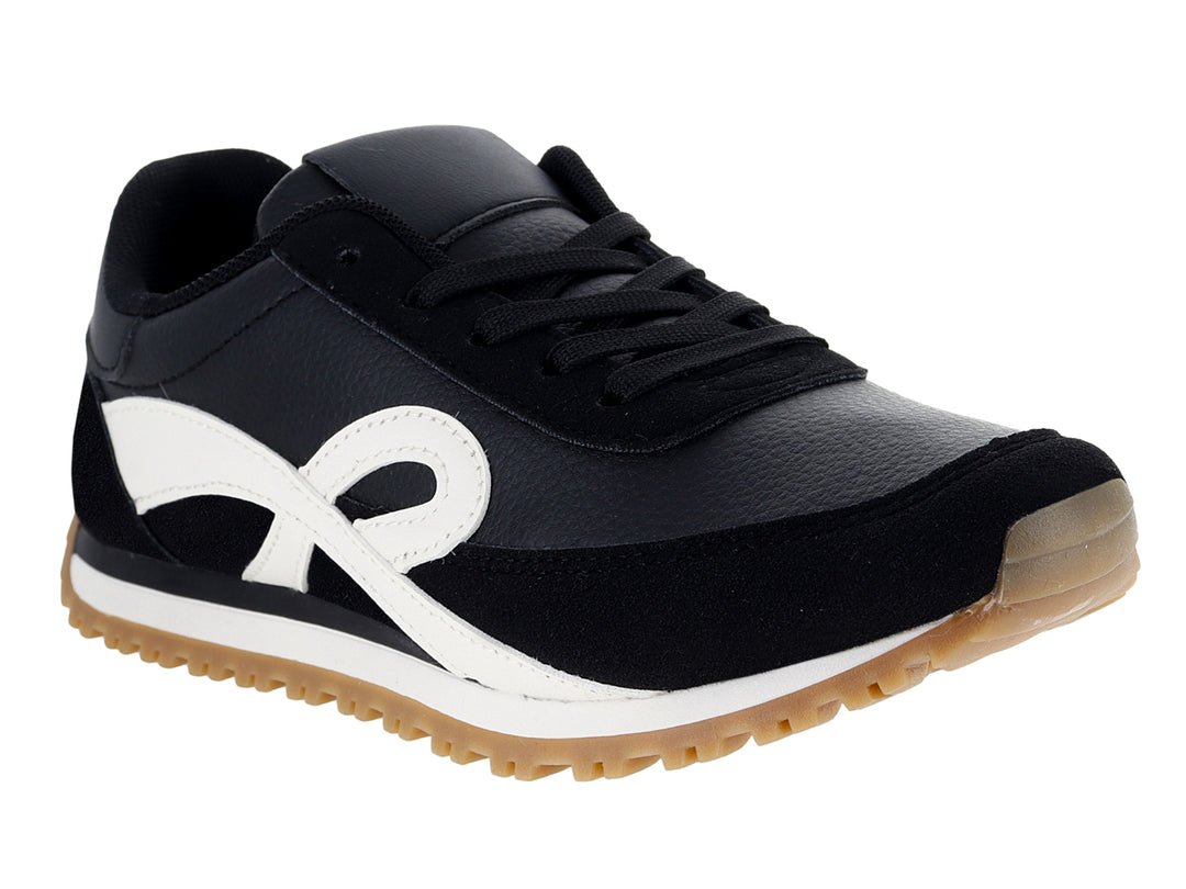 Tenis deportivos Boullevard color negro con detalle blanco lateral y suela color caramelo.