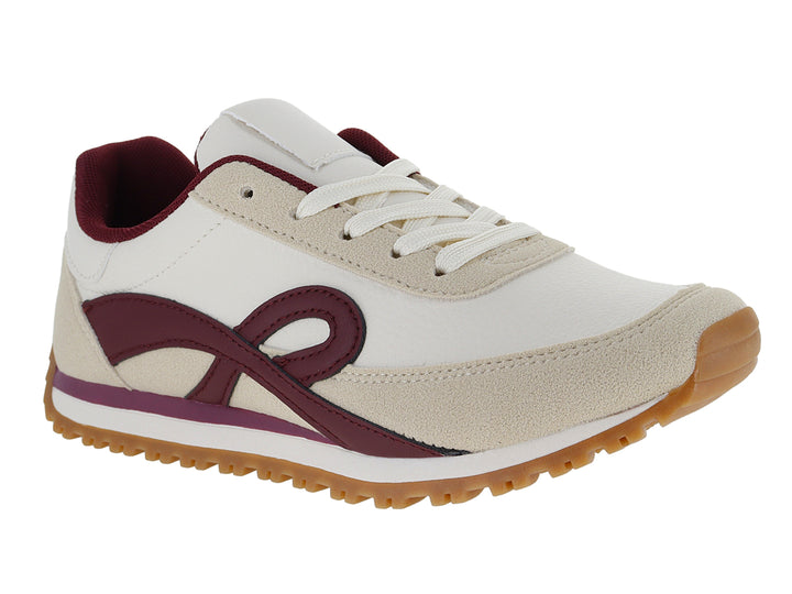 Tenis color beige con detalles en color vino y suela color caramelo.