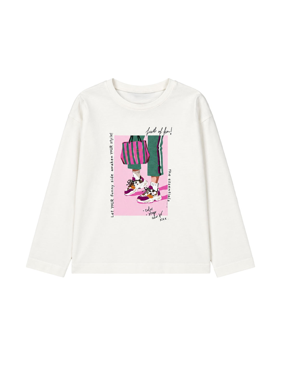 Camiseta de manga larga color crudo con estampado gráfico colorido en el centro.