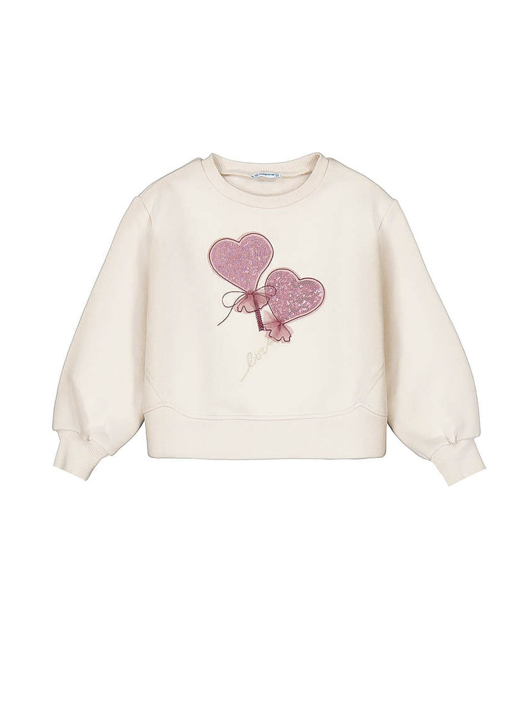 Suéter Mayoral color tofu para niña con estampado de dos corazones rosas brillantes en el pecho.