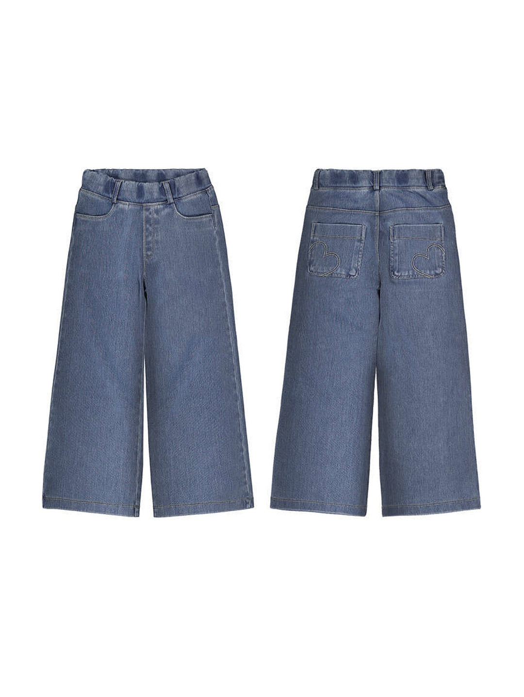 Vista frontal y trasera de pantalón Mayoral knit denim azul claro para niña con detalles de corazones en los bolsillos.