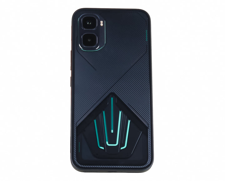Imagen publicitaria del Infinix GT 50 Pro Cooling Edition con personajes de PUBG Mobile sobre fondo azul.