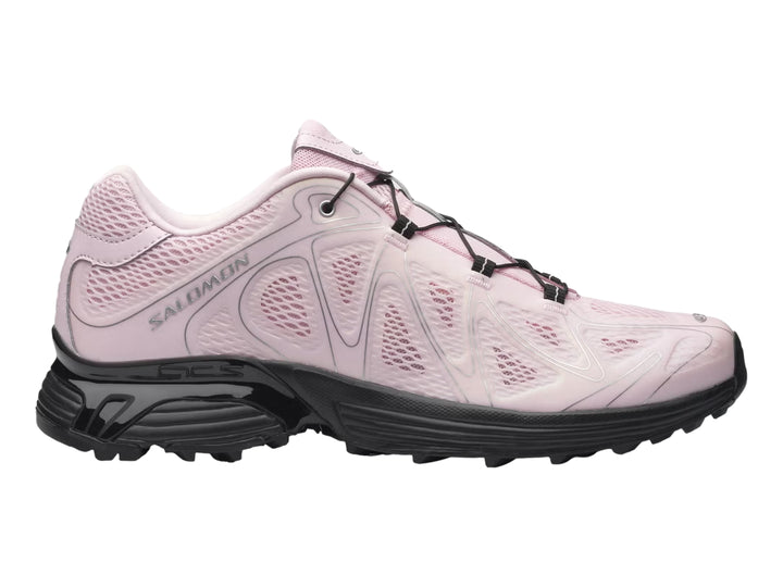 Tenis deportivos Salomon XT-Pathway 2 color rosa con suela negra para mujer.