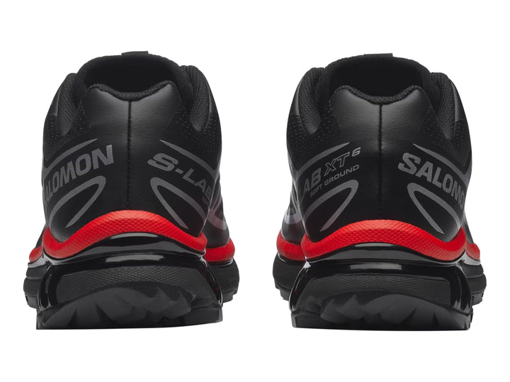 Tenis Salomon XT-6 GTX color negro con detalles en rojo y blanco para hombre.
