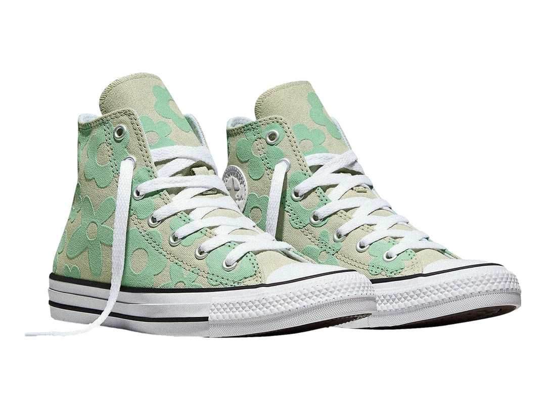 Tenis Converse Chuck Taylor All Star HI color verde con estampado de flores para niña.