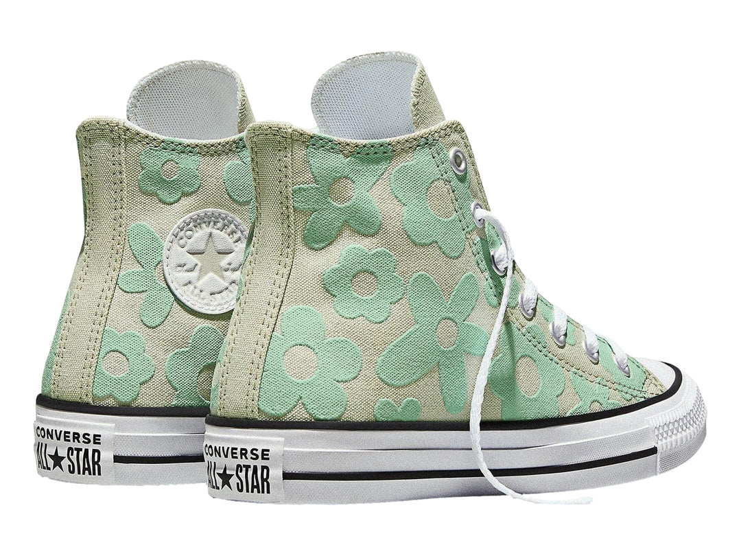 Tenis Converse Chuck Taylor All Star HI color verde con estampado de flores para niña.