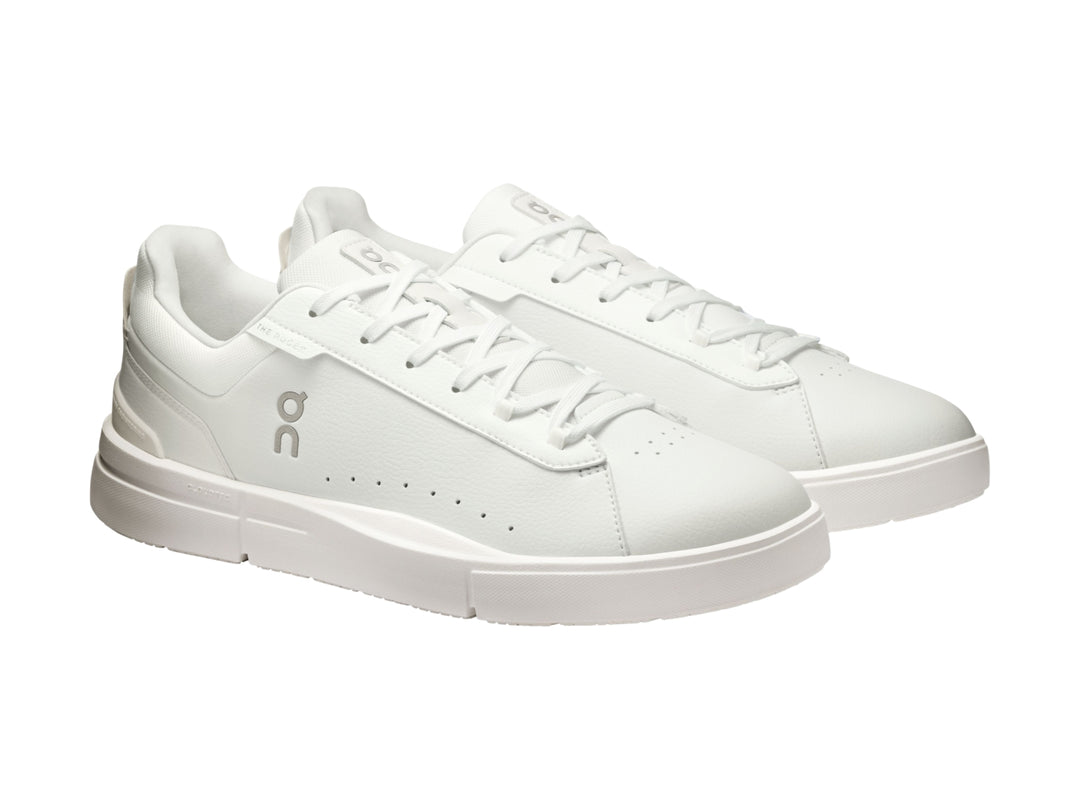 Tenis On Cloud The Roger Advantage color blanco para hombre, diseño minimalista y moderno.