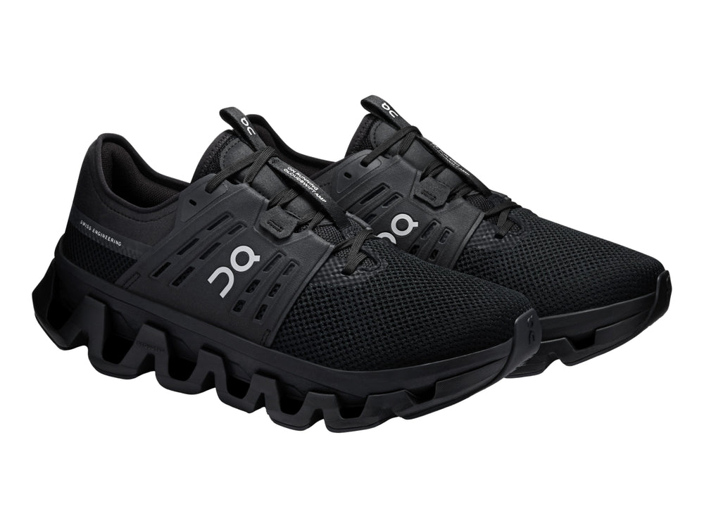 Tenis deportivos On Cloud Cloudswift Amp color negro para hombre con suela de celdas.