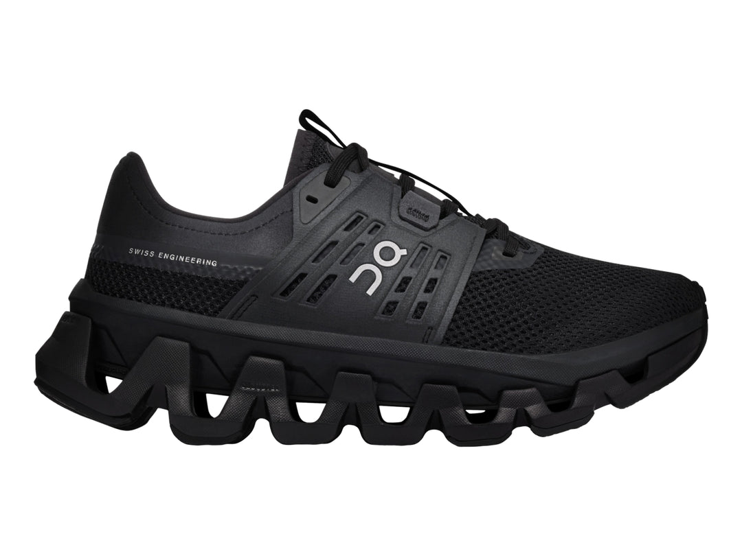 Tenis deportivos On Cloud Cloudswift Amp color negro para mujer con suela amortiguada.