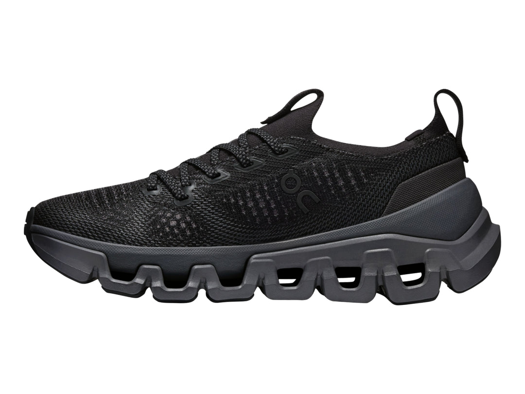 Tenis deportivos On Cloud X Tempo color negro con suela gruesa y tejido transpirable para mujer.
