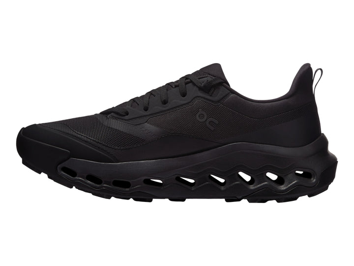 Tenis deportivos On Cloudhorizon 2 WP en color negro para hombre con suela tecnológica perforada.