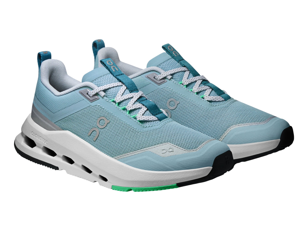 Tenis deportivos On Cloud Cloudnova Youth en color azul claro y blanco para niño.