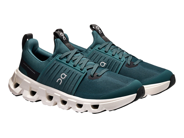 Tenis deportivos On Cloud Cloudswift Yoth color verde mistletoe con suela blanca ivory para niño.