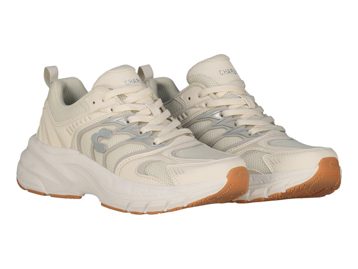 Tenis Charly Fashion Sport color beige con suela gruesa color caramelo y detalles laterales en gris.