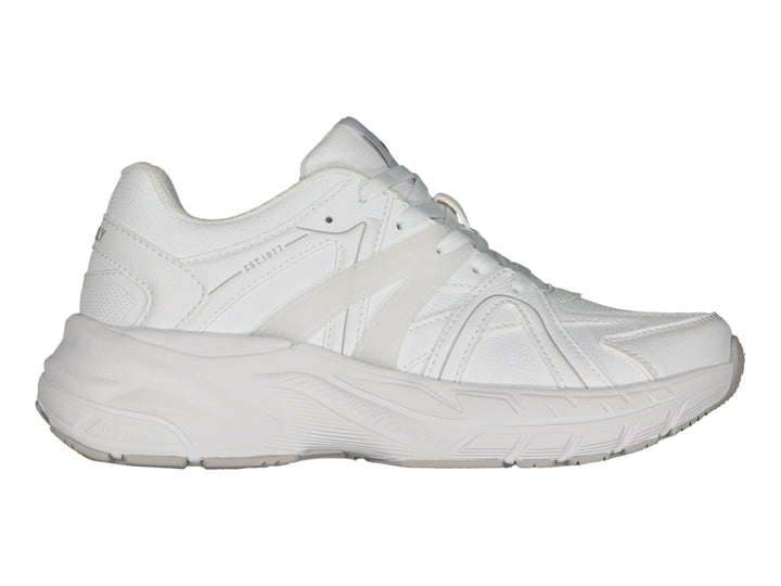Tenis deportivos Charly Fashion Sport color blanco con suela gruesa y diseño moderno.