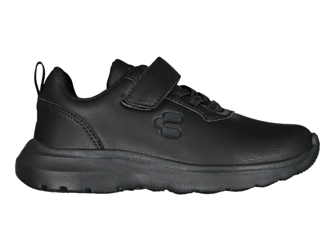 Tenis casuales Charly color negro con correa y agujetas sobre fondo blanco.