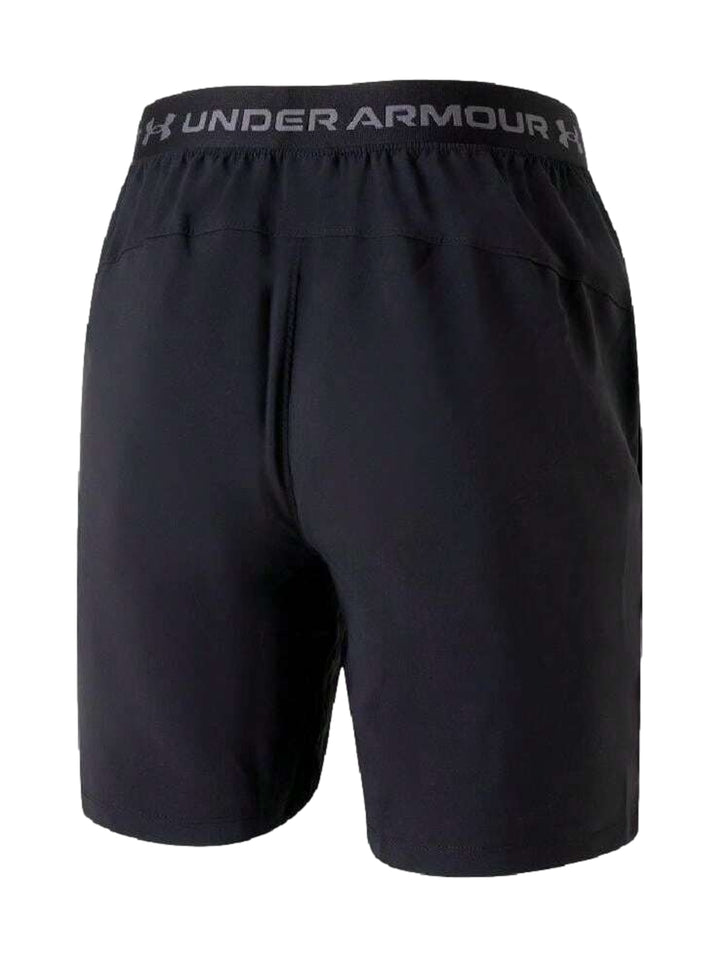 Short deportivo Under Armour color negro para hombre.