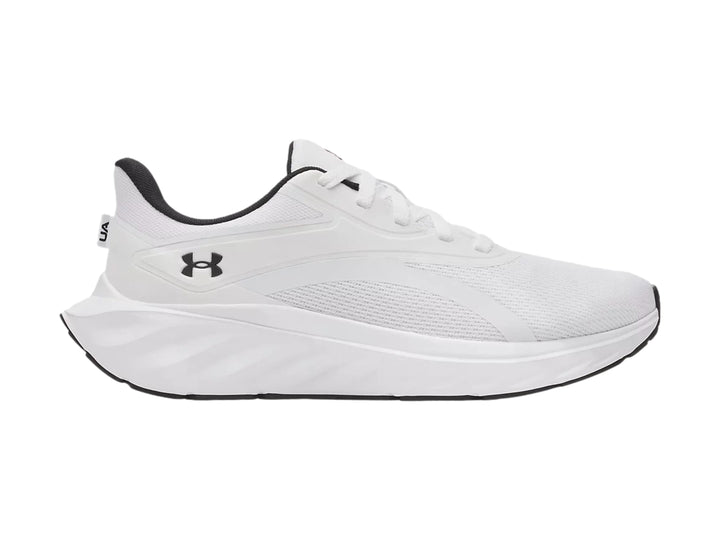 Tenis deportivos Under Armour Ascend en color blanco con detalles en negro.