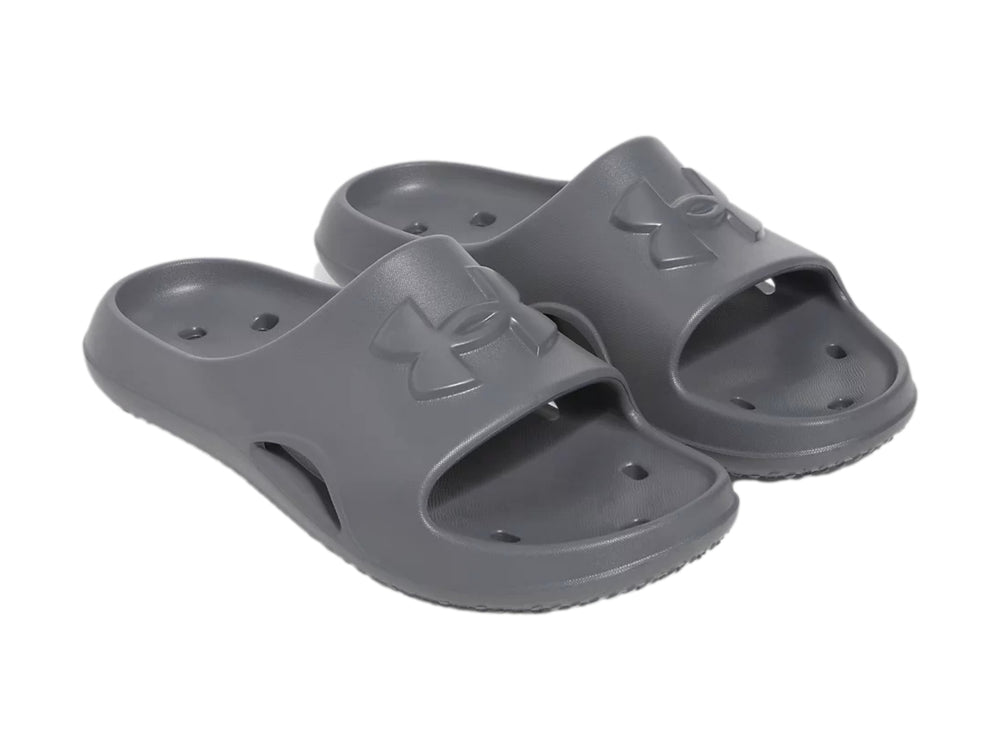 Sandalia Under Armour Locker V SL en color gris mate, vista lateral.