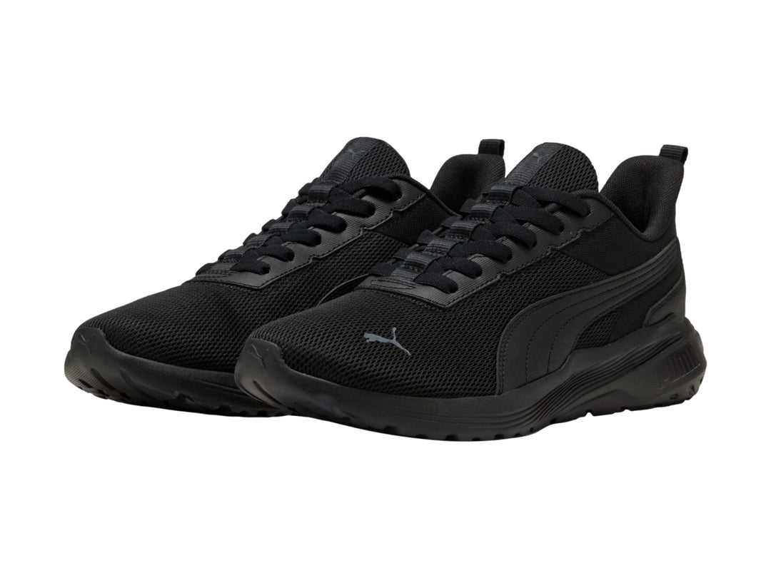 Tenis Puma Anzarun color negro para hombre con diseño deportivo y malla transpirable.
