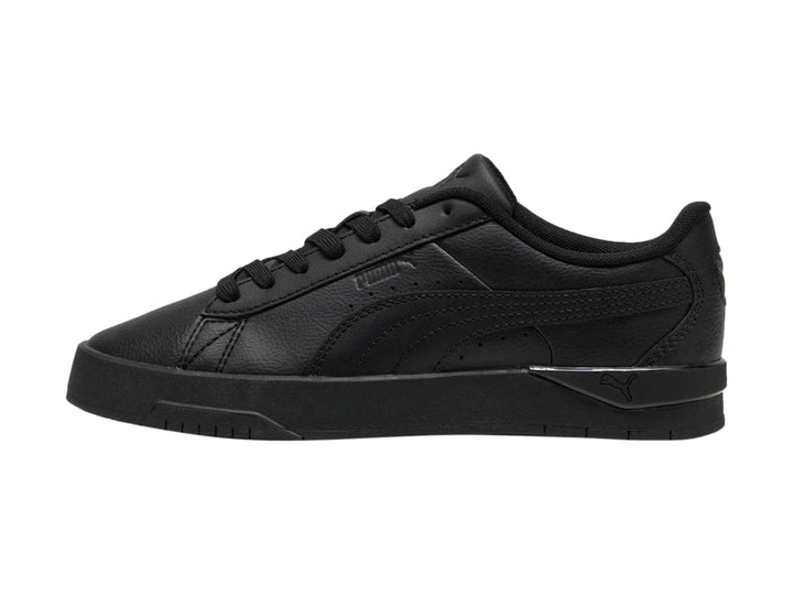 Tenis Puma Jada Classic color negro para mujer, vista lateral sobre fondo blanco.